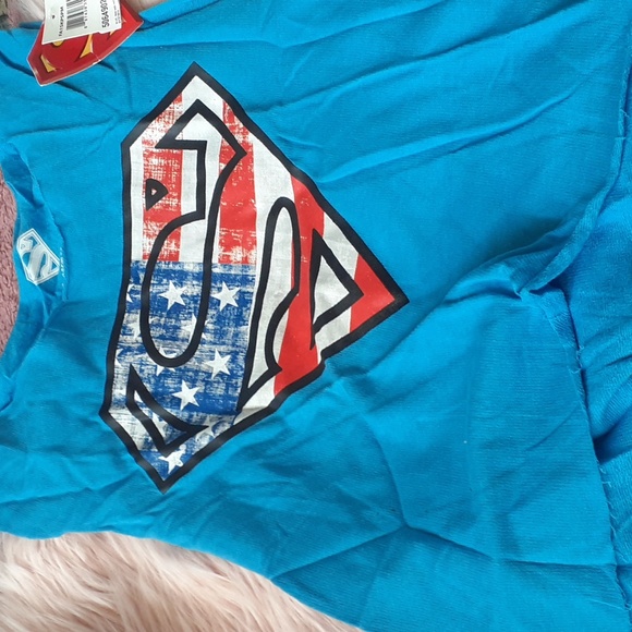 Brand New SUPERMAN LOGO Ladies CUT-OFF TANK TOP -S - Picture 1 of 4